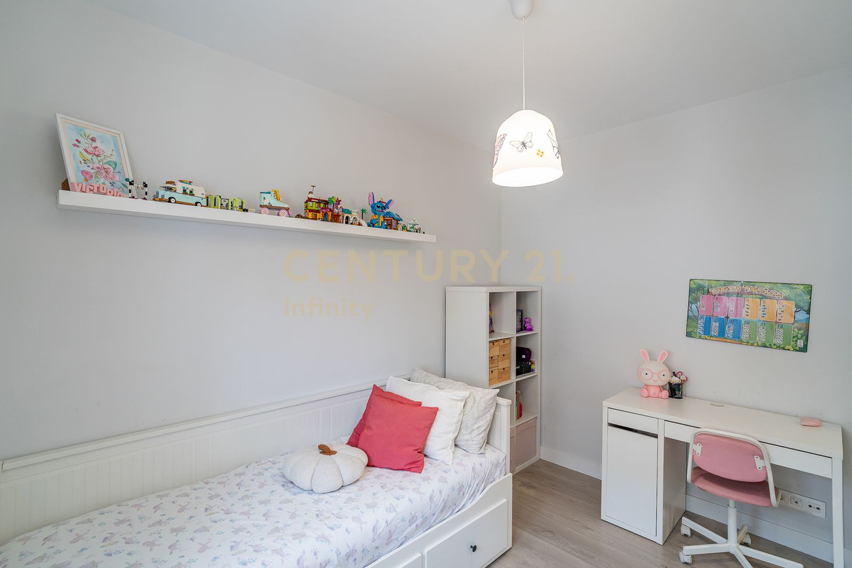 Te koop Middle Floor Apartment Costa Del Sol Mijas Costa € 289.000,-