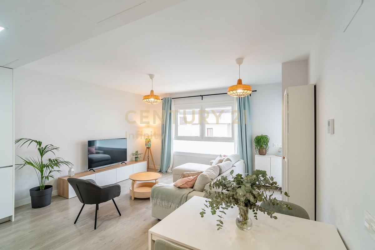 Te koop Middle Floor Apartment Costa Del Sol Mijas Costa € 289.000,-