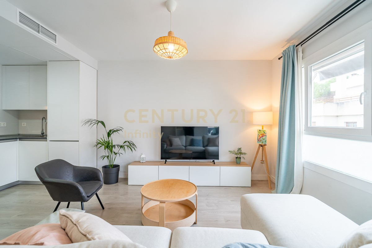 Te koop Middle Floor Apartment Costa Del Sol Mijas Costa € 289.000,-