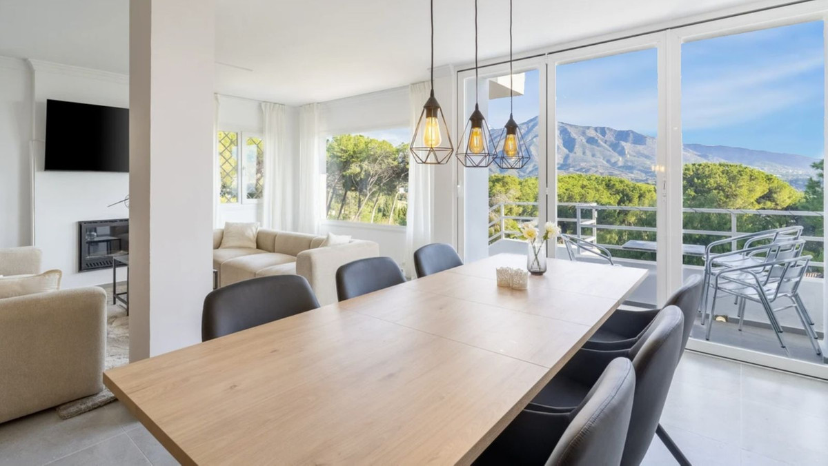 Te koop Middle Floor Apartment Costa Del Sol Nueva Andalucía € 749.000,-