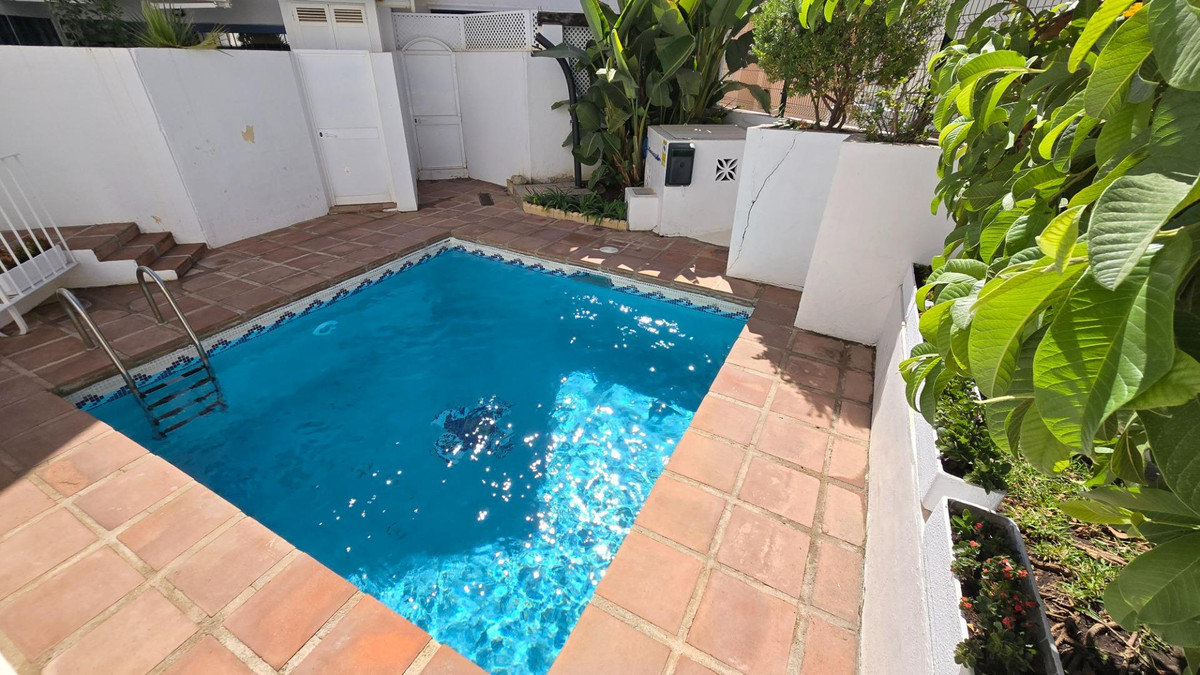 Te koop Herenhuis Costa Del Sol Marbella € 495.000,-
