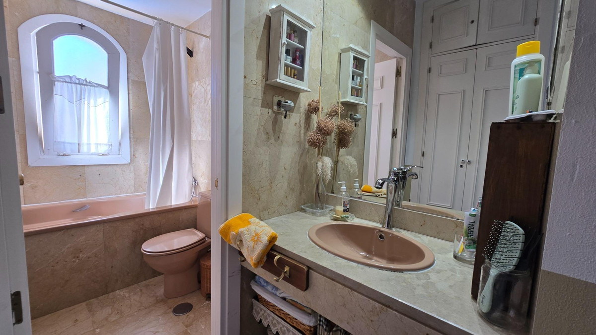 Te koop Herenhuis Costa Del Sol Marbella € 495.000,-