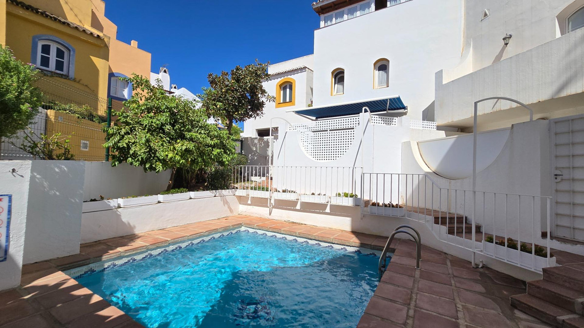 Te koop Herenhuis Costa Del Sol Marbella € 495.000,-