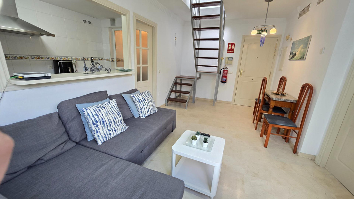 Te koop Middle Floor Apartment Costa Del Sol Estepona € 299.900,-