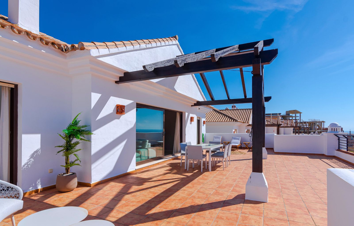 Te koop Penthouse Costa Del Sol Casares Playa € 635.000,-