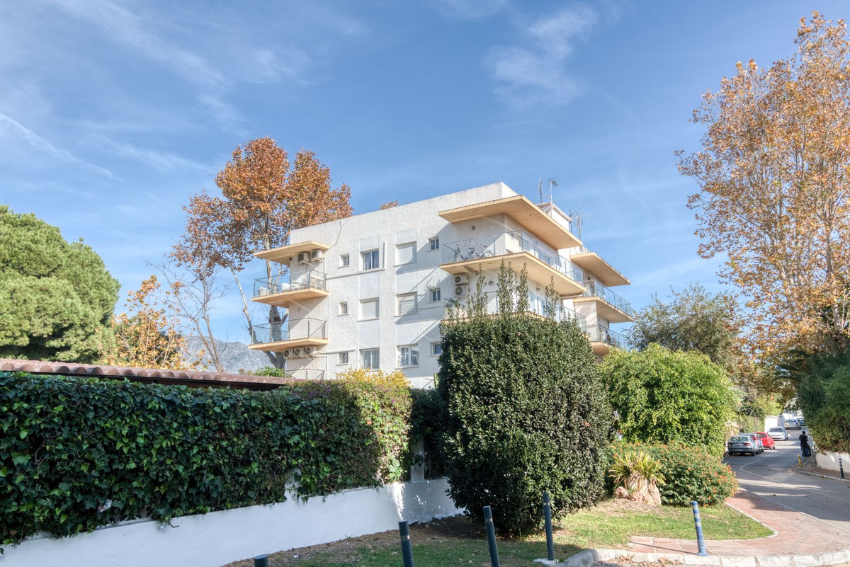 Te koop Middle Floor Apartment Costa Del Sol The Golden Mile € 375.000,-