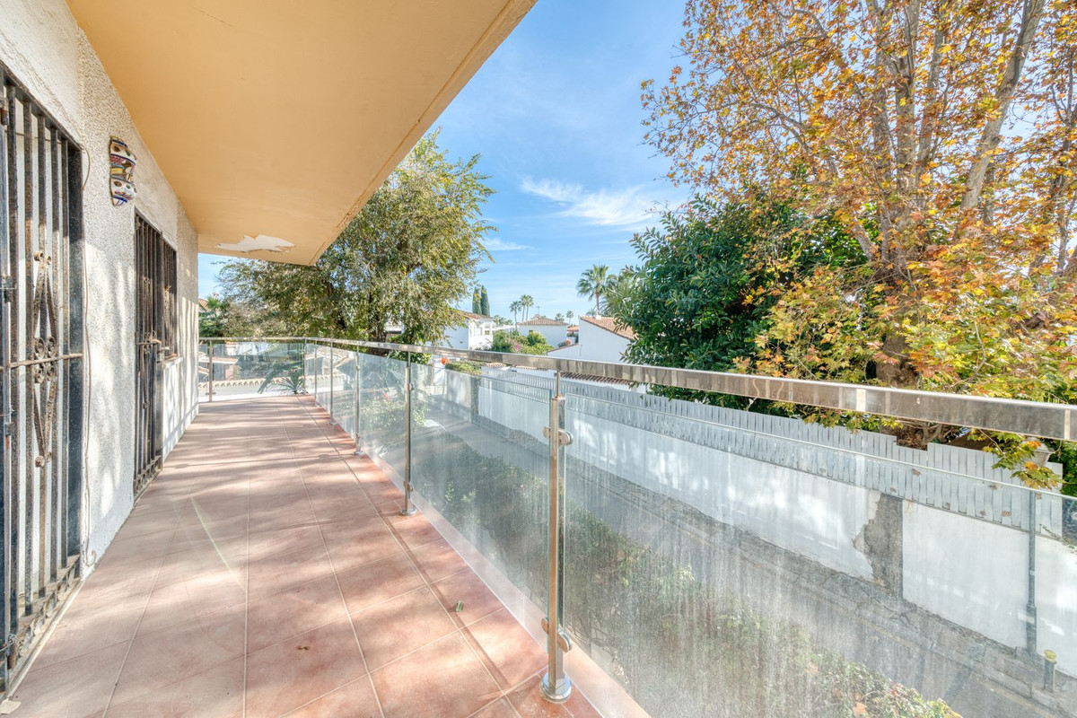 Te koop Middle Floor Apartment Costa Del Sol The Golden Mile € 375.000,-