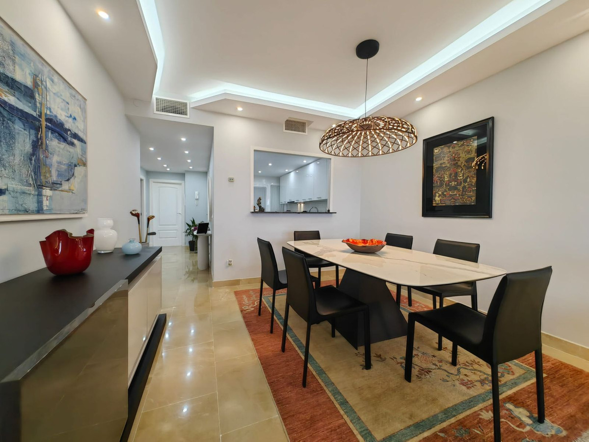 Te koop Middle Floor Apartment Costa Del Sol La Duquesa € 298.000,-