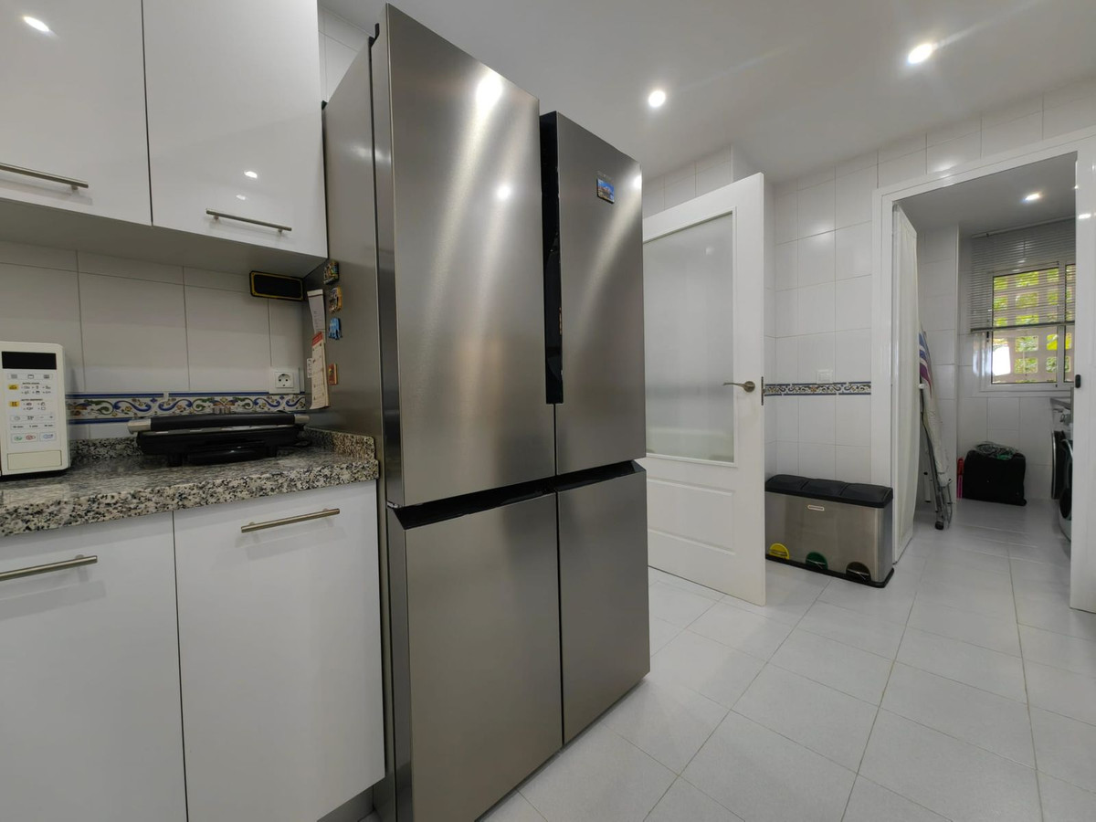 Te koop Middle Floor Apartment Costa Del Sol La Duquesa € 298.000,-