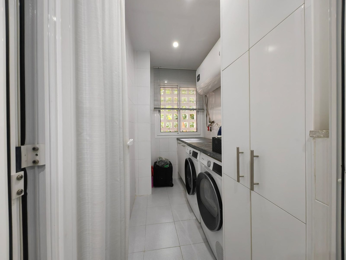 Te koop Middle Floor Apartment Costa Del Sol La Duquesa € 298.000,-