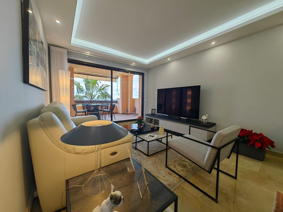 Te koop Middle Floor Apartment Costa Del Sol La Duquesa € 298.000,-