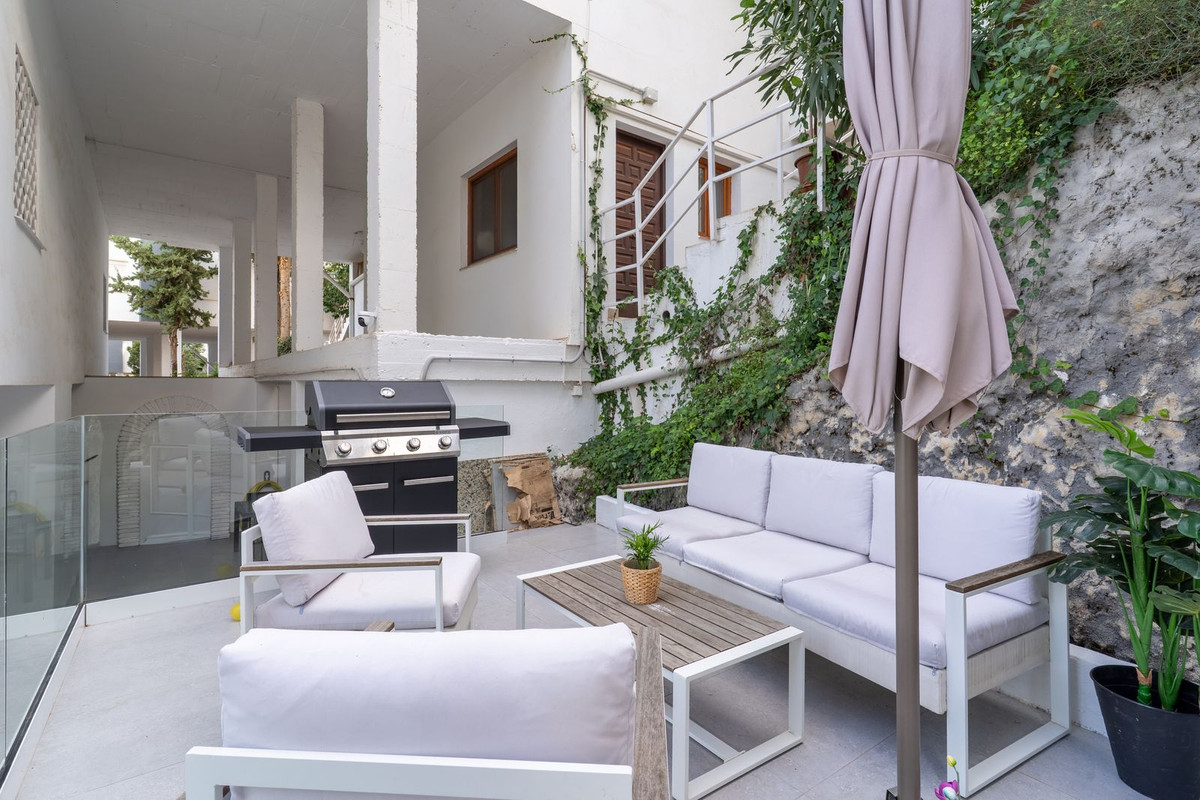 Te koop Middle Floor Apartment Costa Del Sol Nueva Andalucía € 749.000,-