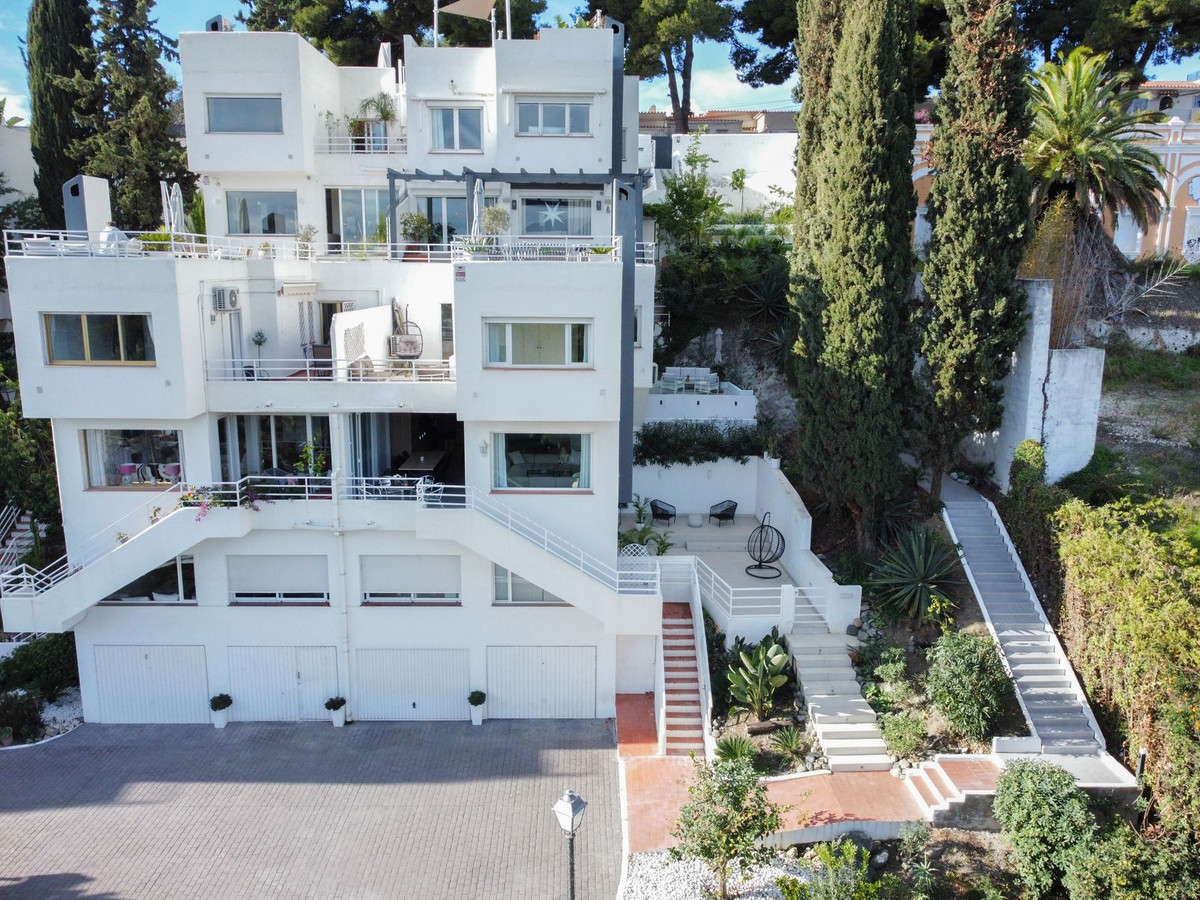 Te koop Middle Floor Apartment Costa Del Sol Nueva Andalucía € 749.000,-