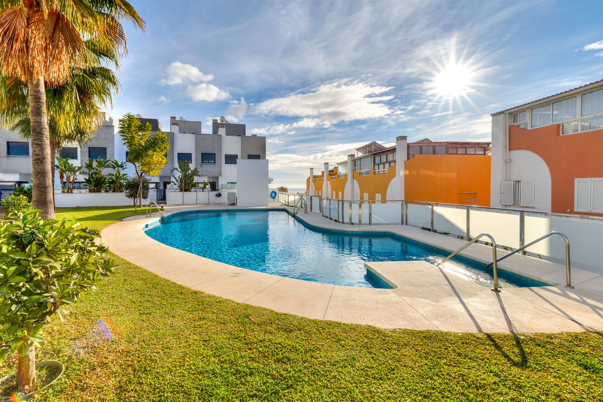 Te koop Herenhuis Costa Del Sol Torreblanca € 765.000,-