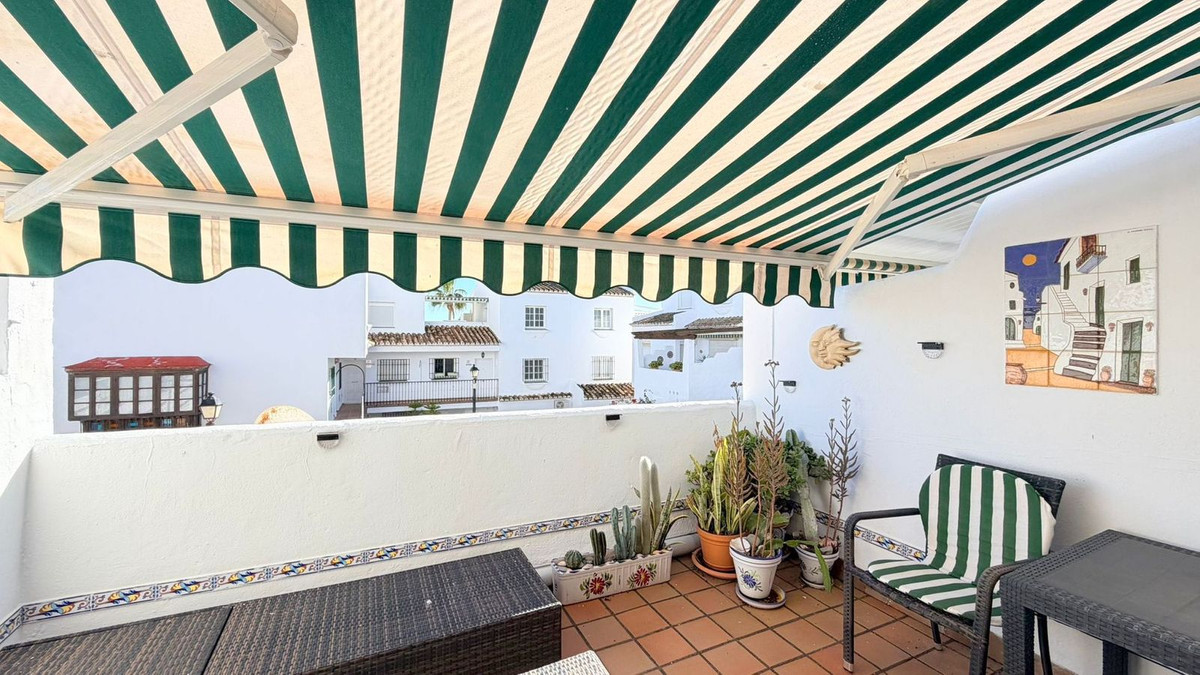 Te koop Top Floor Studio Costa Del Sol La Duquesa € 199.000,-