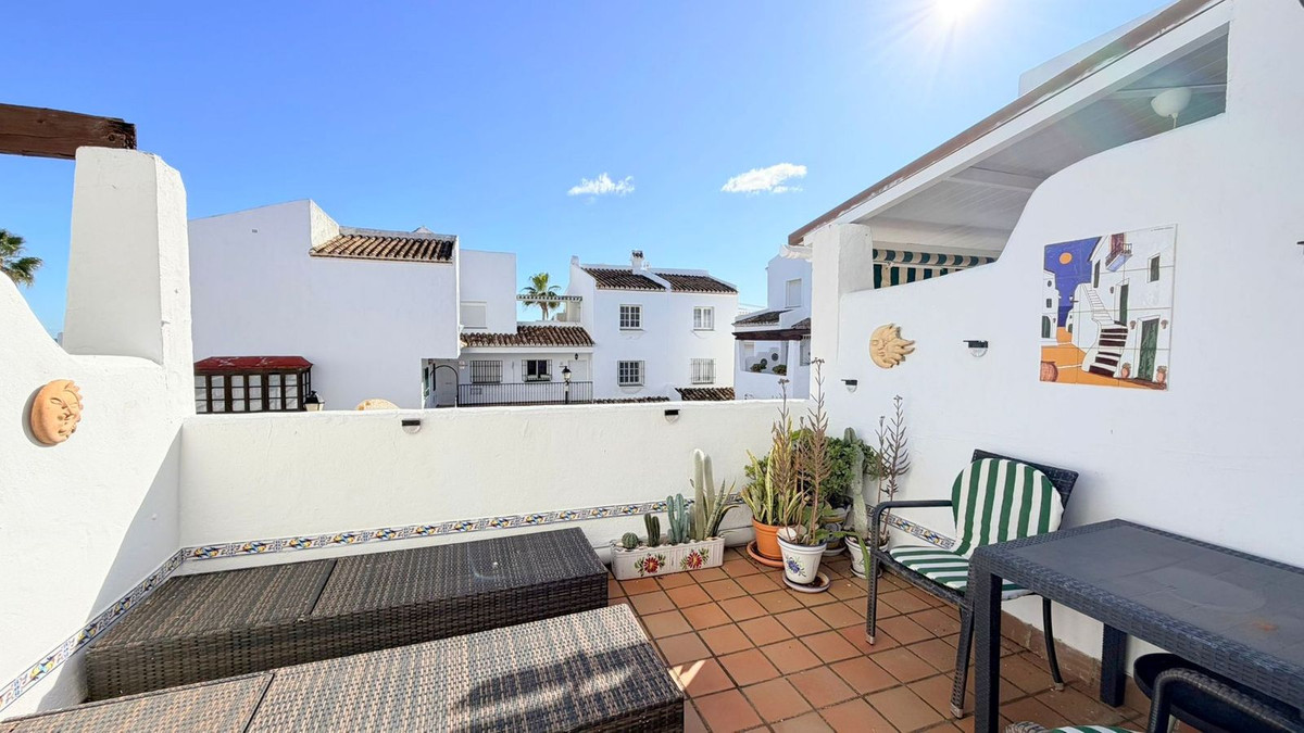 Te koop Top Floor Studio Costa Del Sol La Duquesa € 199.000,-