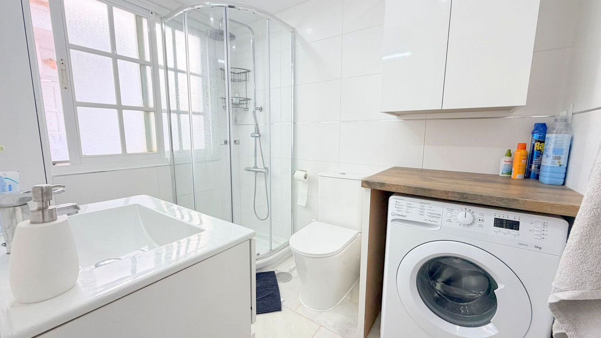 Te koop Top Floor Studio Costa Del Sol La Duquesa € 199.000,-