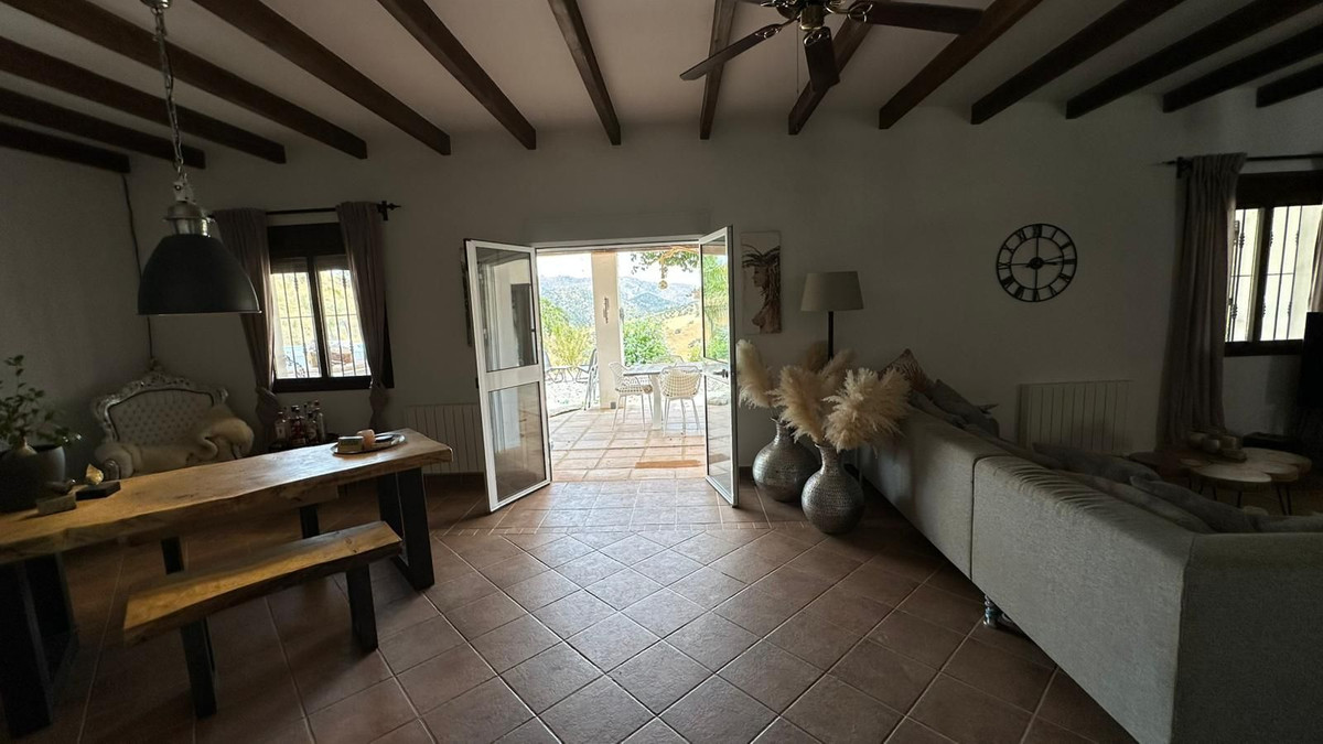 Te koop Vrijstaande Villa Costa Del Sol Alora € 379.000,-