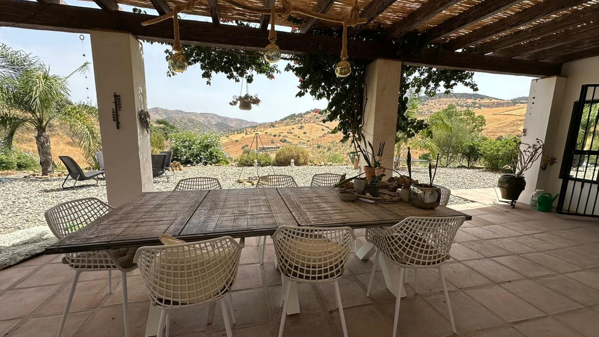 Te koop Vrijstaande Villa Costa Del Sol Alora € 379.000,-