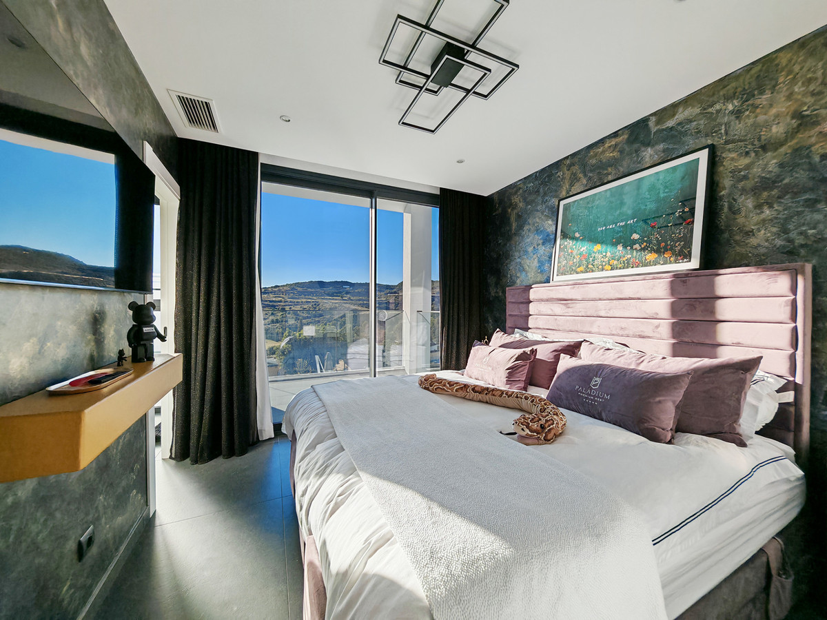 Te koop Vrijstaande Villa Costa Del Sol Valle Romano € 1.690.000,-