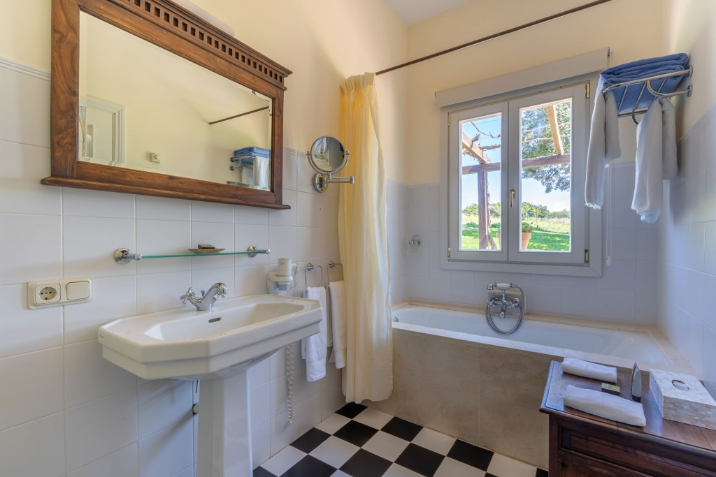 Te koop Finca - Cortijo Costa Del Sol Ronda € 2.500.000,-