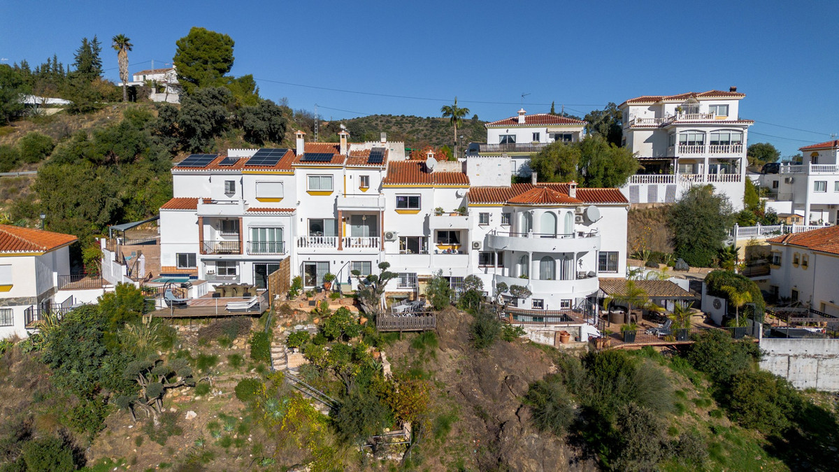 Te koop Herenhuis Costa Del Sol Monda € 349.000,-