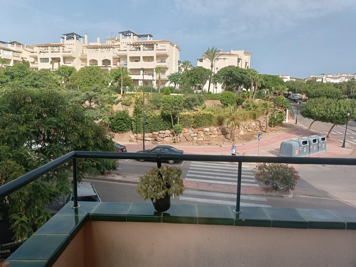 Te koop Middle Floor Apartment Costa Del Sol San Luis De Sabinillas € 230.000,-