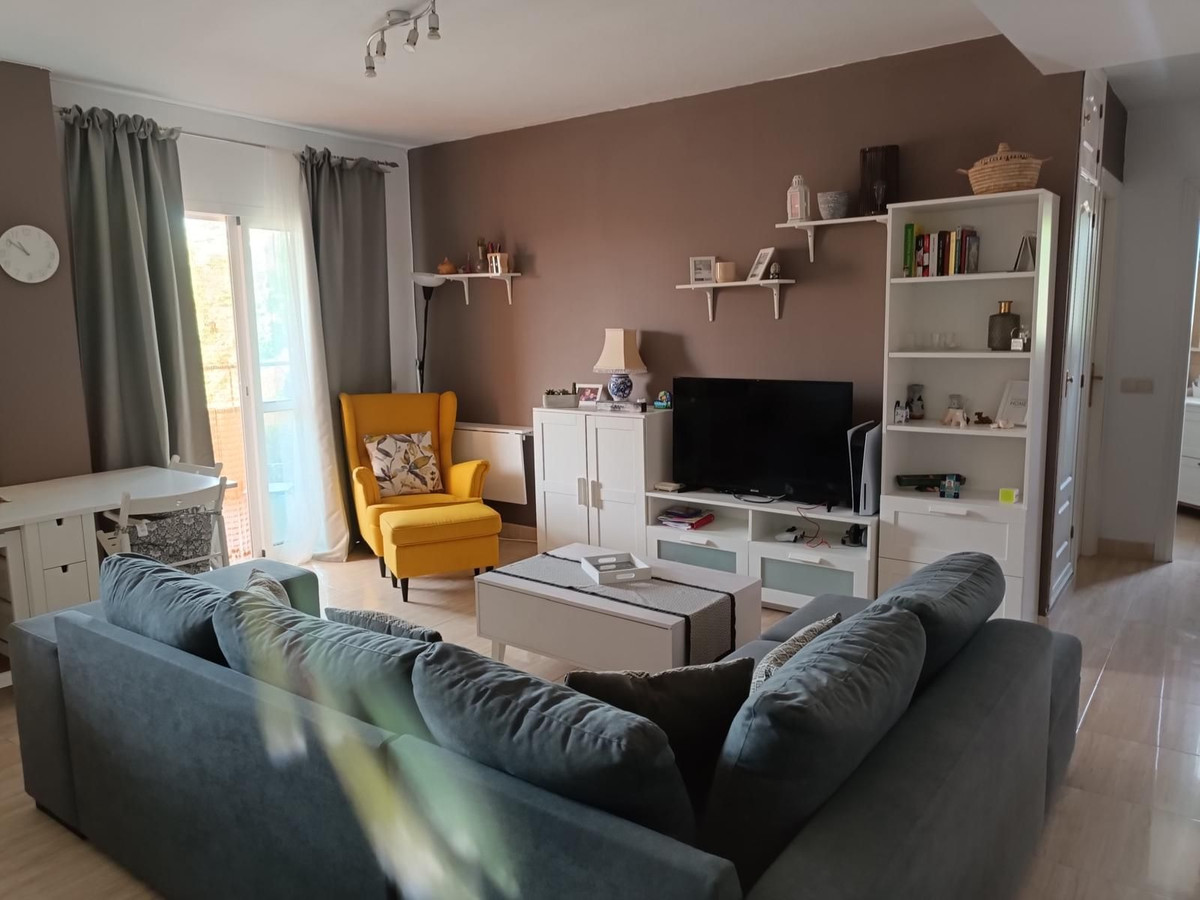 Te koop Middle Floor Apartment Costa Del Sol San Luis De Sabinillas € 230.000,-