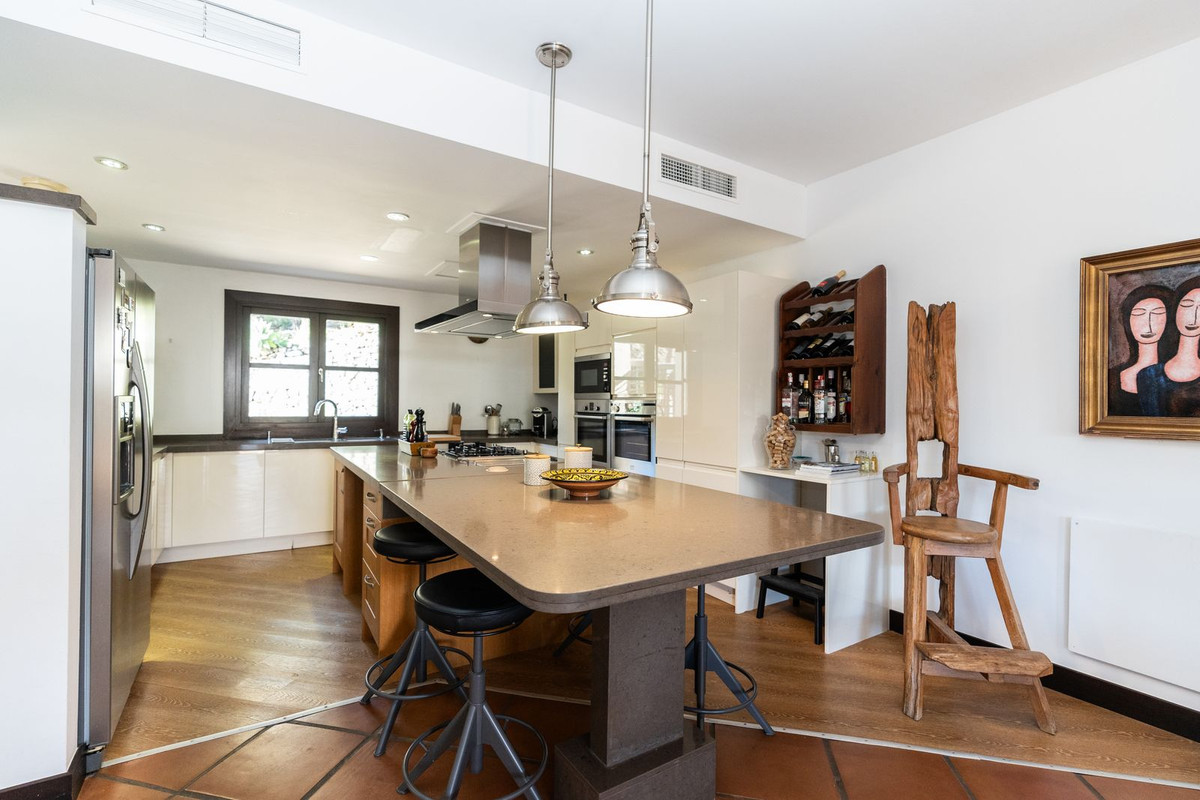 Te koop Herenhuis Costa Del Sol Benahavís € 695.000,-