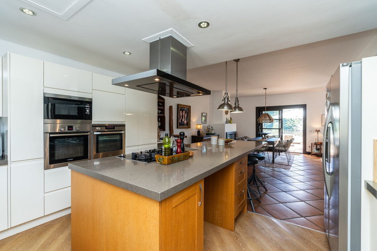 Te koop Herenhuis Costa Del Sol Benahavís € 695.000,-