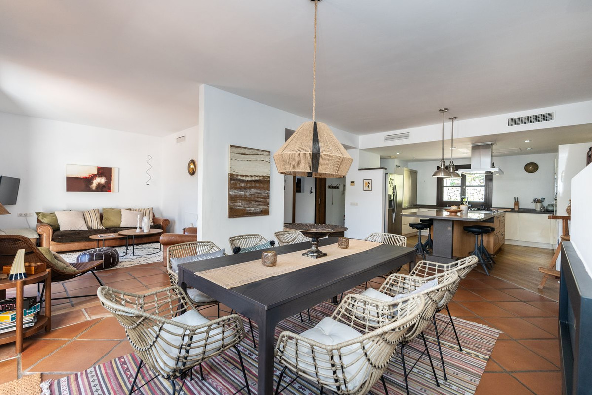 Te koop Herenhuis Costa Del Sol Benahavís € 695.000,-