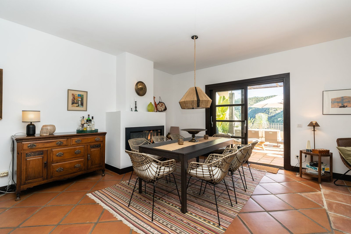 Te koop Herenhuis Costa Del Sol Benahavís € 695.000,-