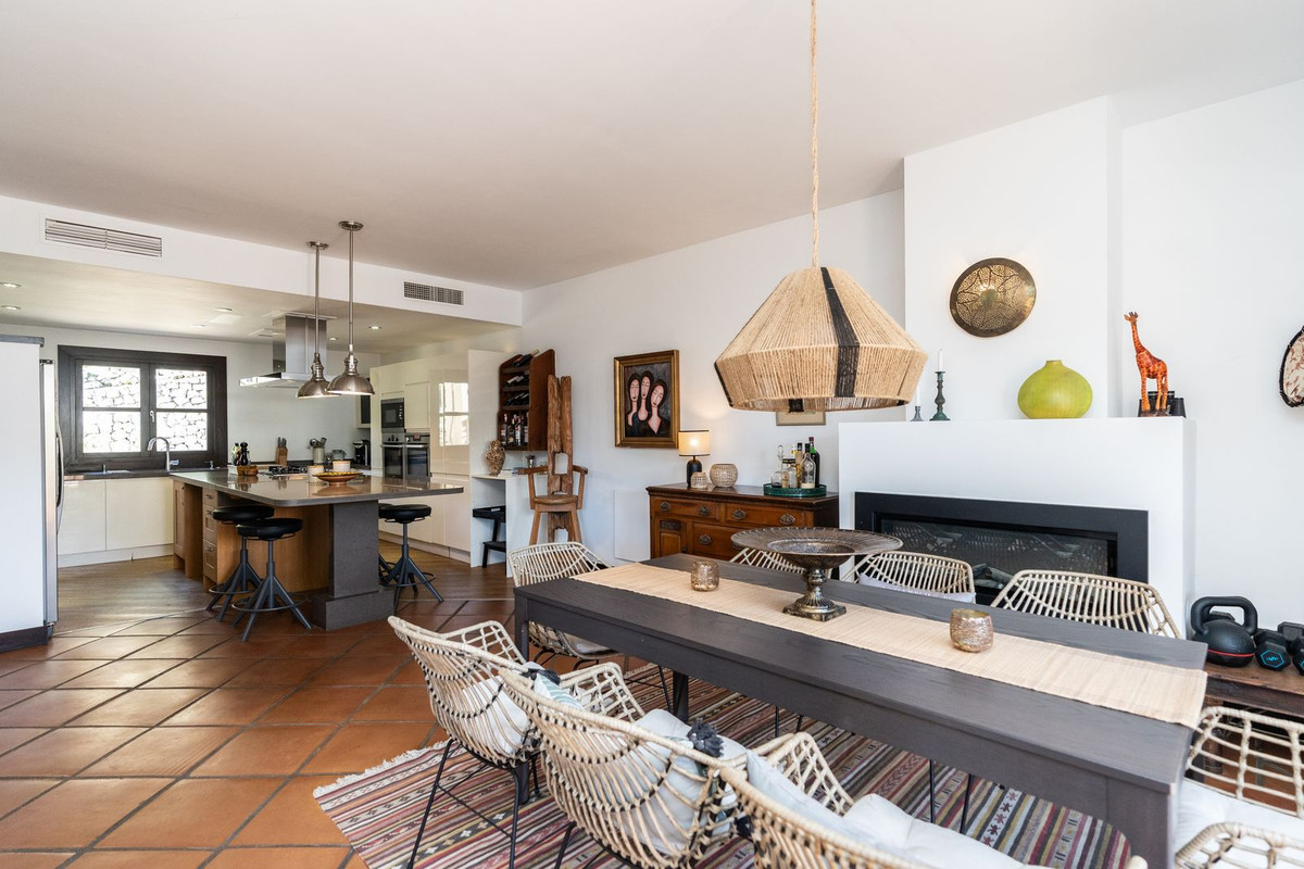 Te koop Herenhuis Costa Del Sol Benahavís € 695.000,-