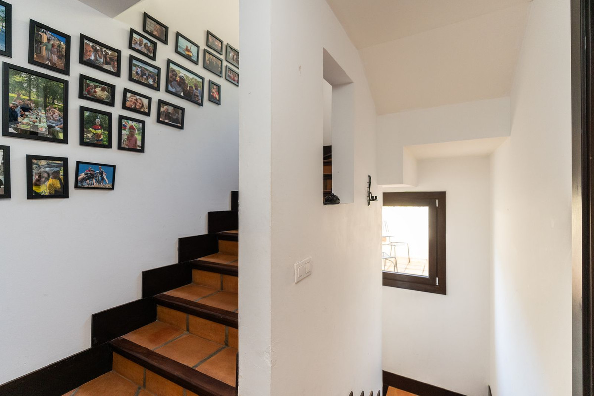 Te koop Herenhuis Costa Del Sol Benahavís € 695.000,-