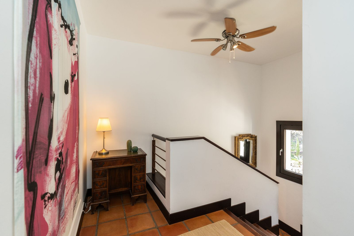 Te koop Herenhuis Costa Del Sol Benahavís € 695.000,-