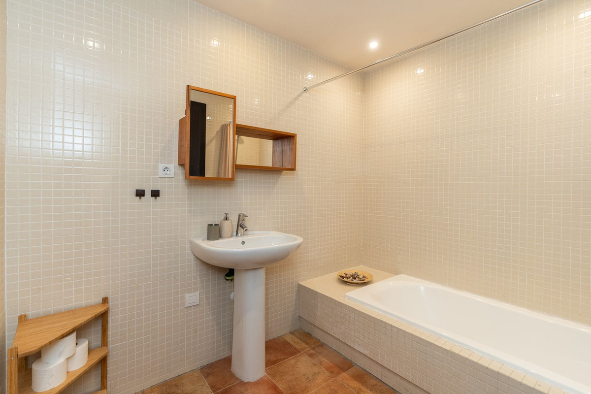 Te koop Herenhuis Costa Del Sol Benahavís € 695.000,-