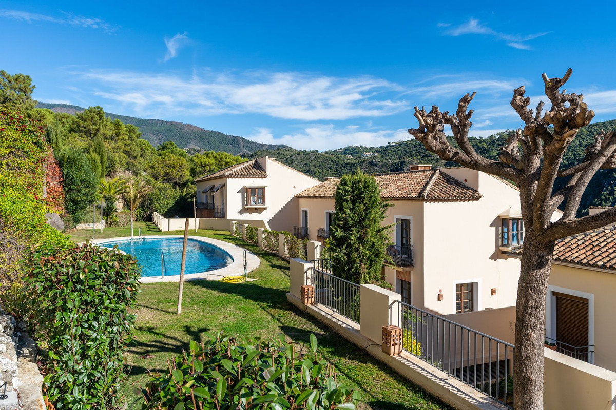 Te koop Herenhuis Costa Del Sol Benahavís € 695.000,-