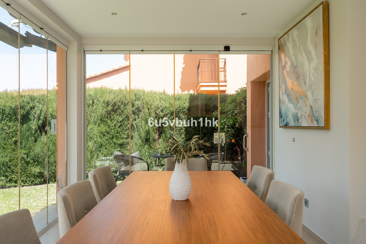 Te koop Herenhuis Costa Del Sol Sierrezuela € 781.000,-