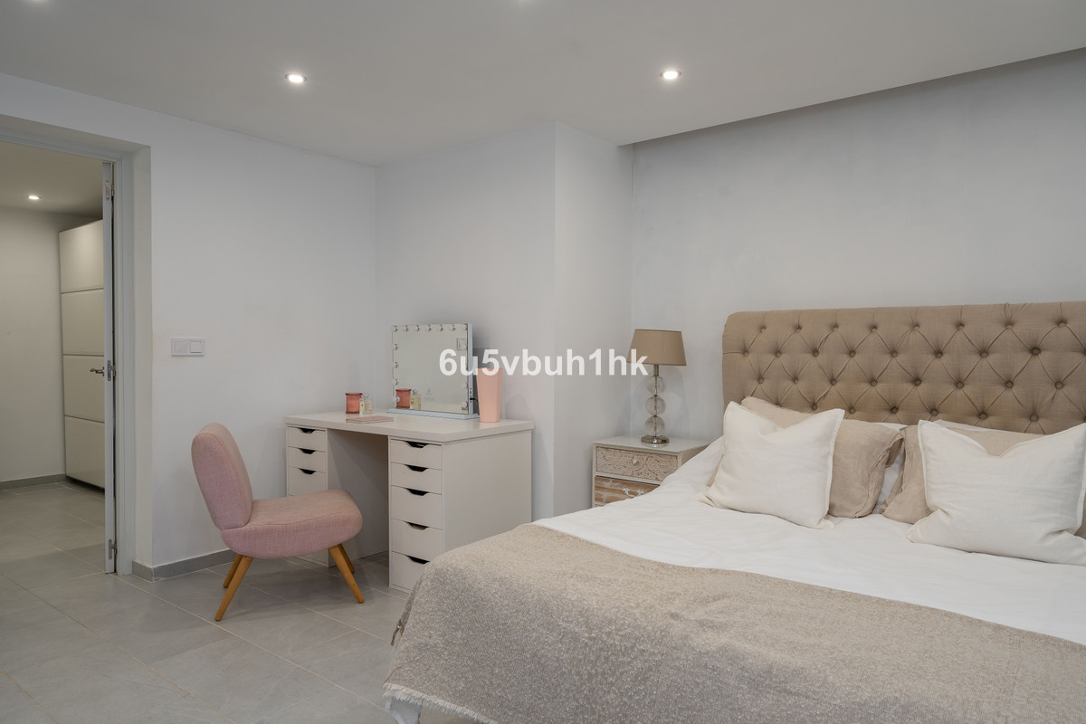 Te koop Herenhuis Costa Del Sol Sierrezuela € 781.000,-