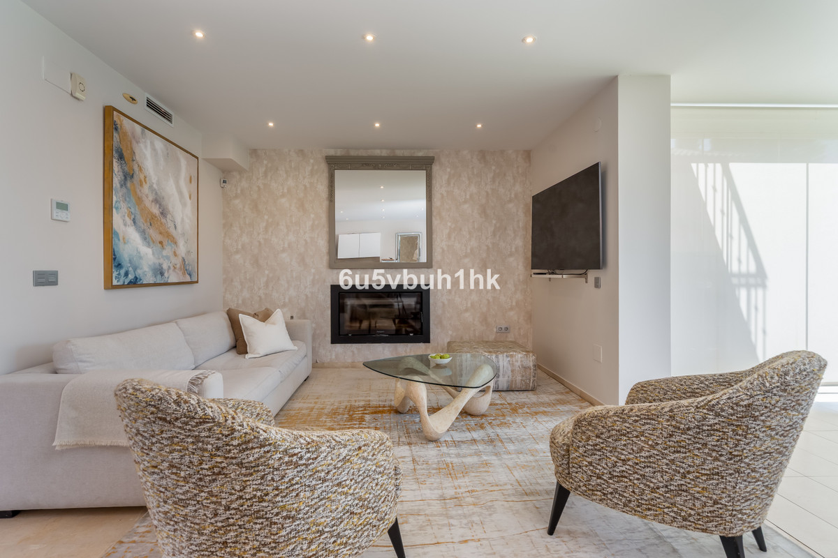 Te koop Herenhuis Costa Del Sol Sierrezuela € 781.000,-