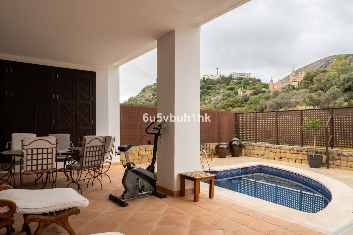 Te koop Half vrijstaand huis Costa Del Sol Benalmadena Pueblo € 890.000,-