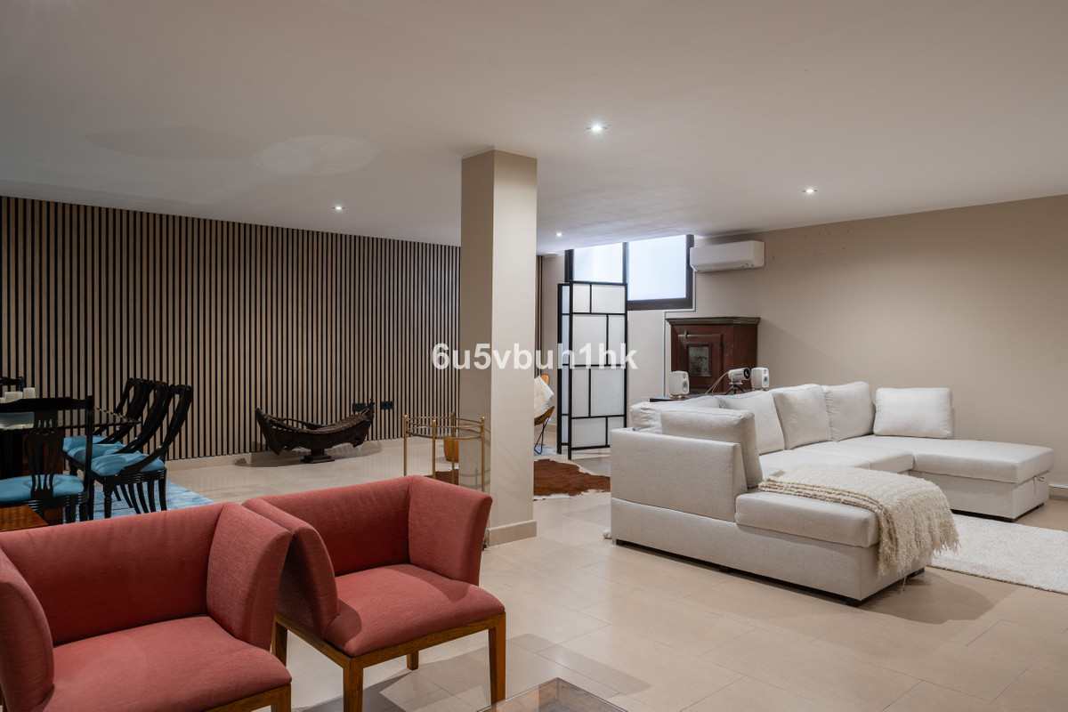 Te koop Half vrijstaand huis Costa Del Sol Benalmadena Pueblo € 890.000,-