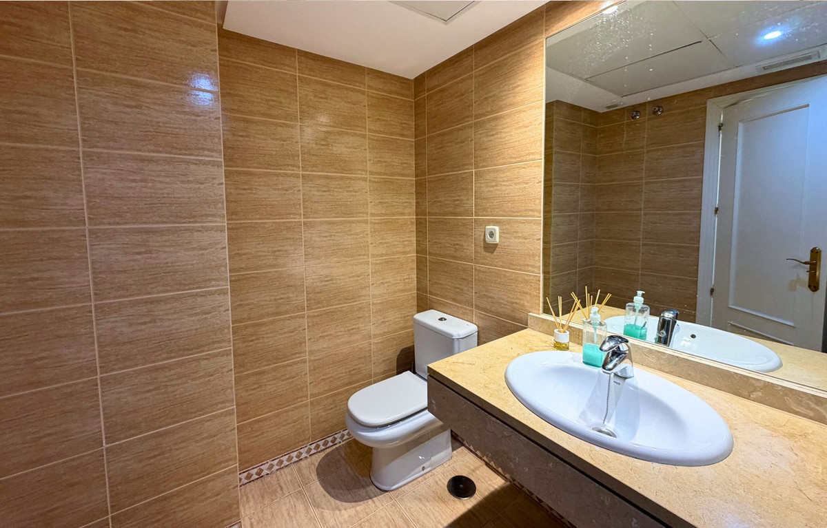 Te koop Middle Floor Apartment Costa Del Sol Puerto Banús € 410.000,-