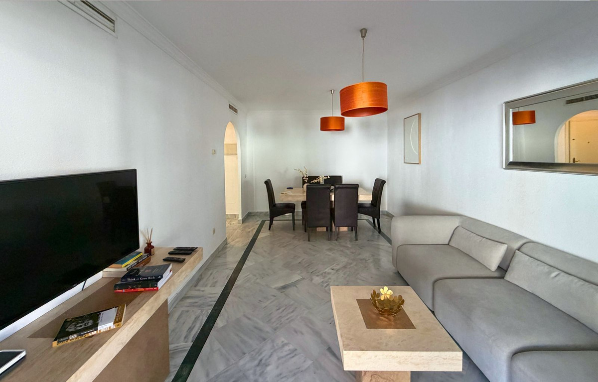 Te koop Middle Floor Apartment Costa Del Sol Puerto Banús € 410.000,-