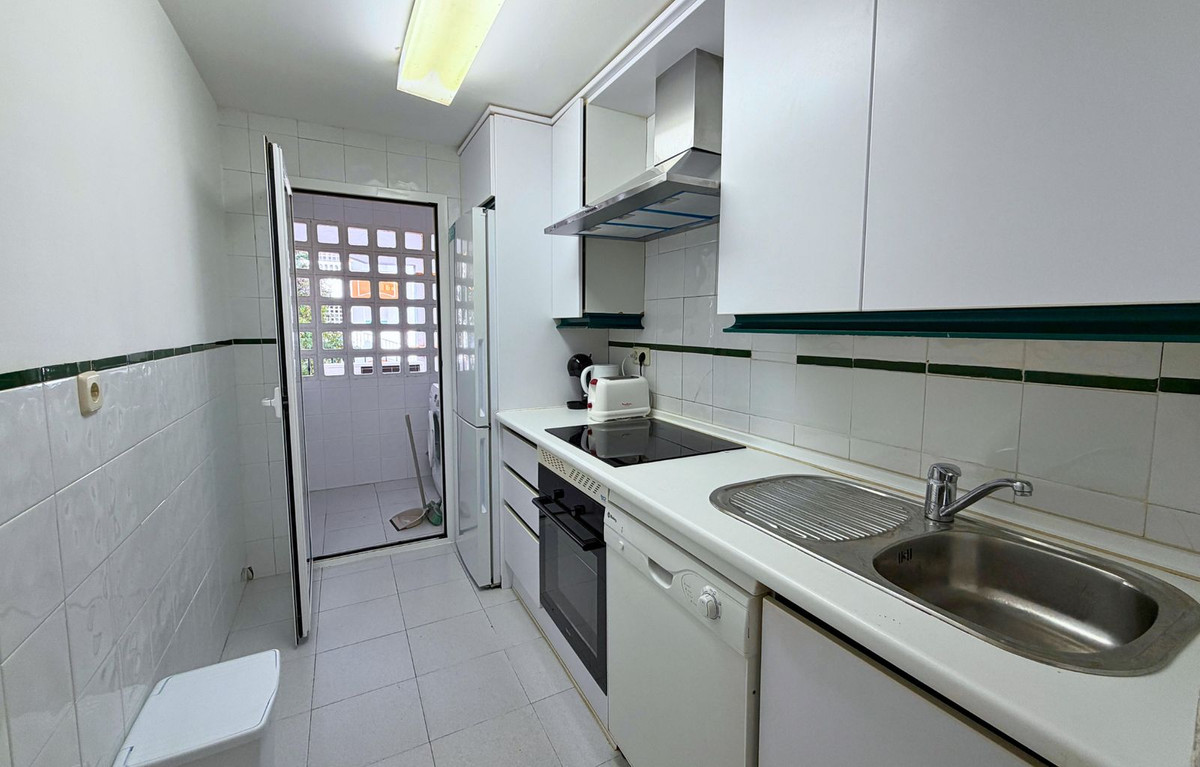 Te koop Middle Floor Apartment Costa Del Sol Puerto Banús € 410.000,-