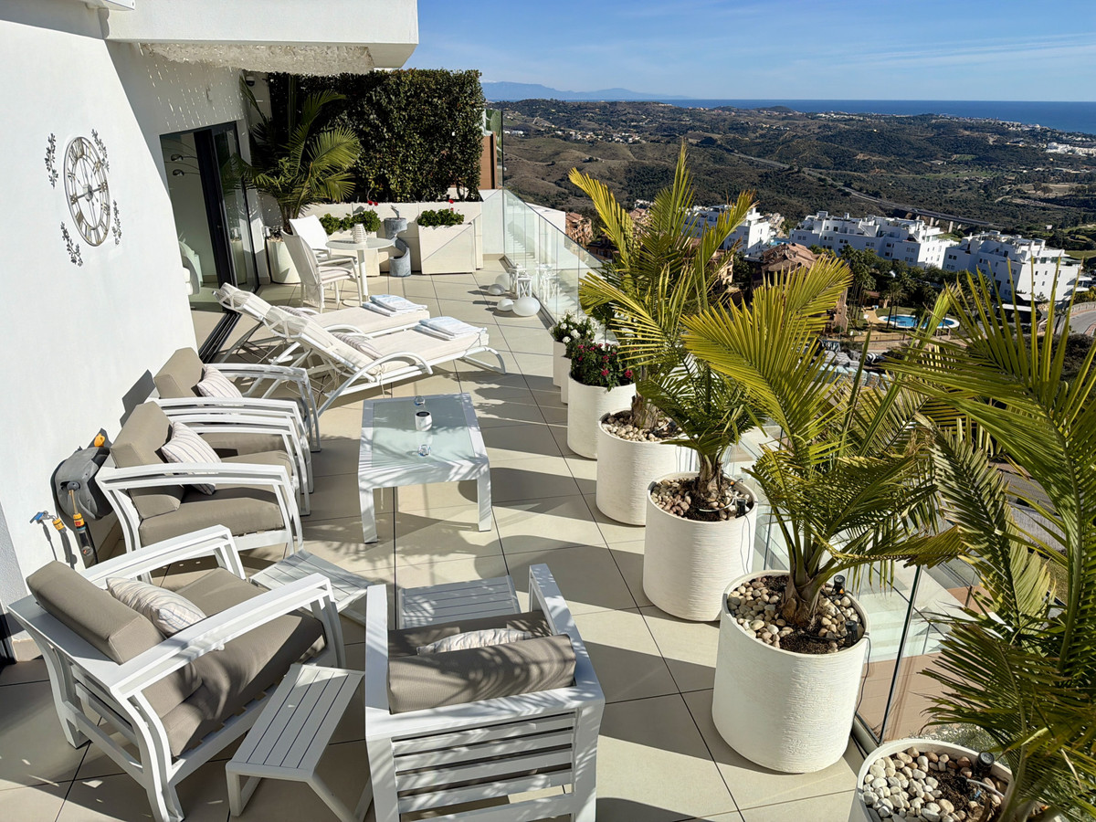 Te koop Penthouse Costa Del Sol Calanova Golf € 995.000,-