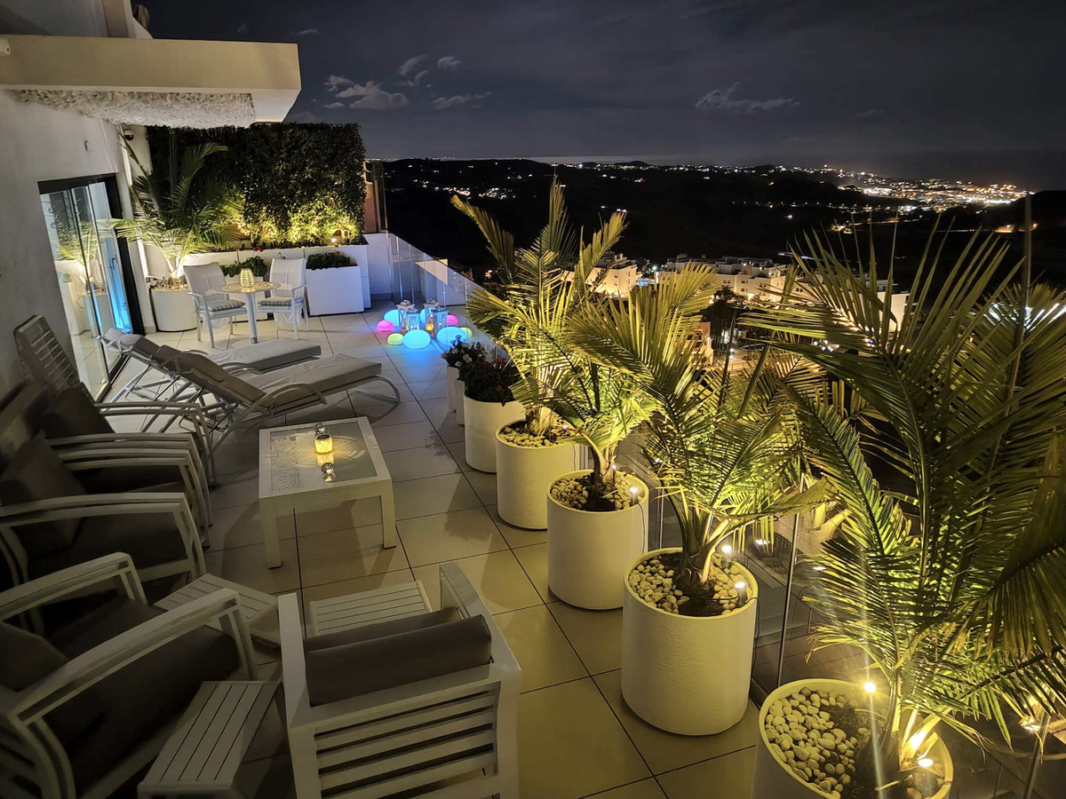 Te koop Penthouse Costa Del Sol Calanova Golf € 995.000,-