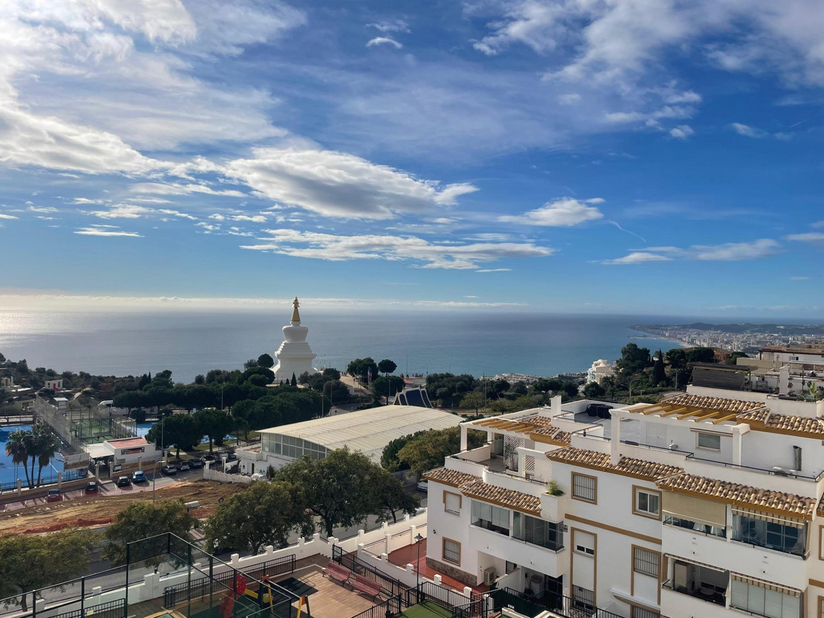 Te koop Middle Floor Apartment Costa Del Sol Benalmadena € 449.000,-