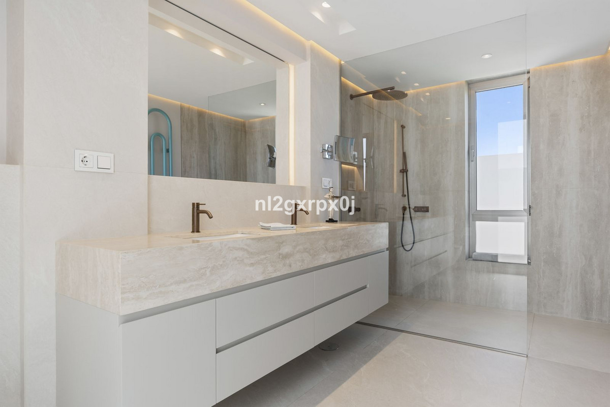 Te koop Vrijstaande Villa Costa Del Sol Marbella € 3.200.000,-