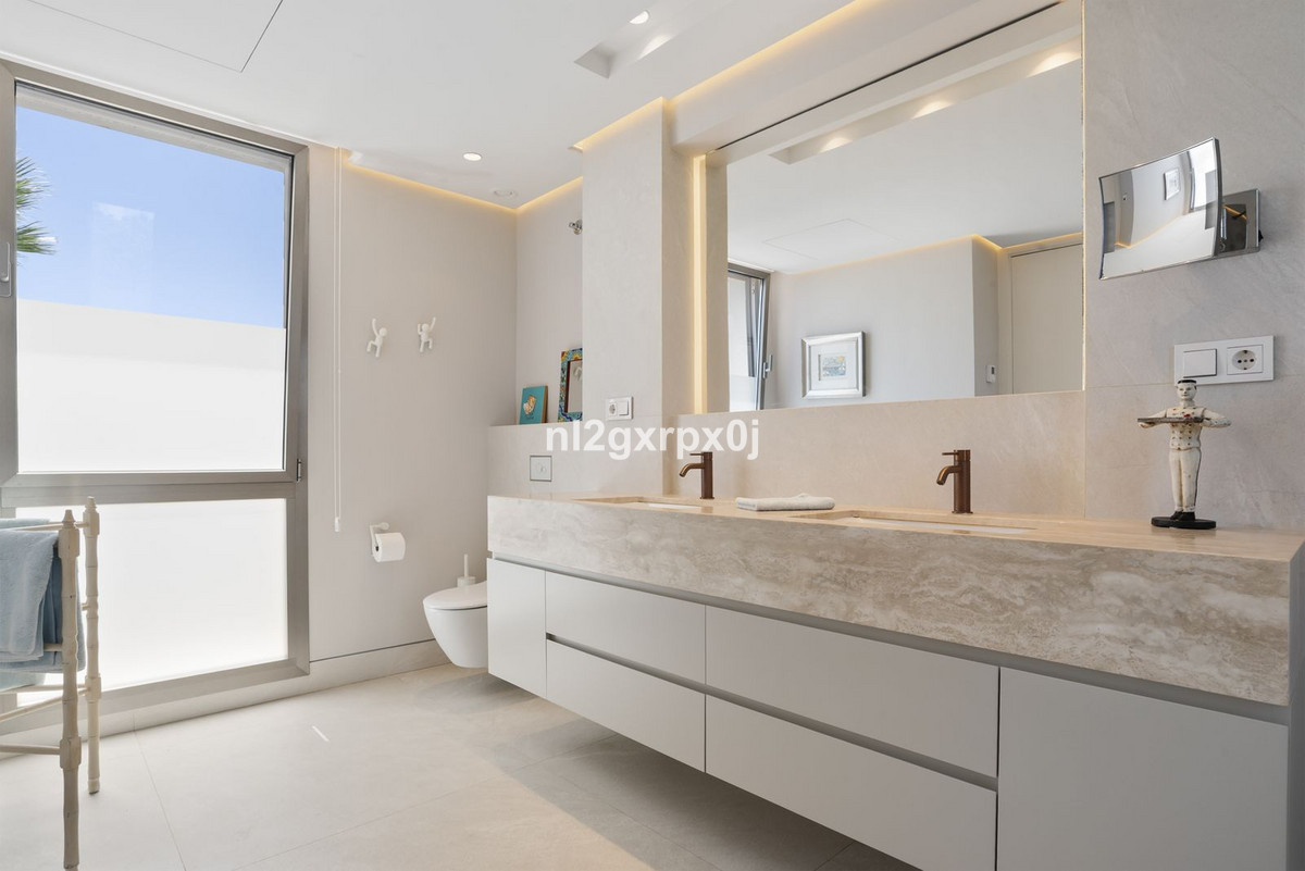 Te koop Vrijstaande Villa Costa Del Sol Marbella € 3.200.000,-